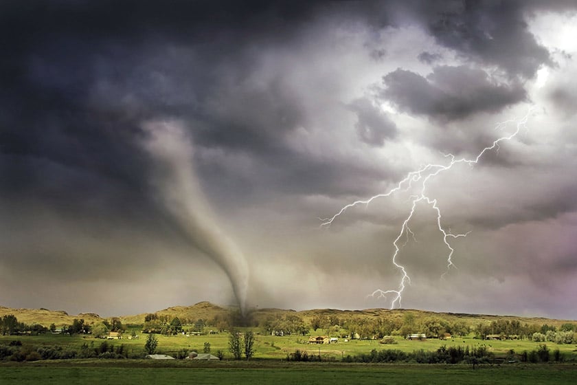 tornado and lightning extreme weather photography