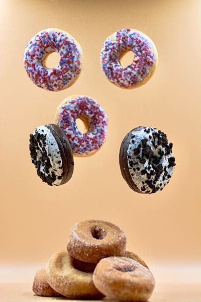 donuts falling