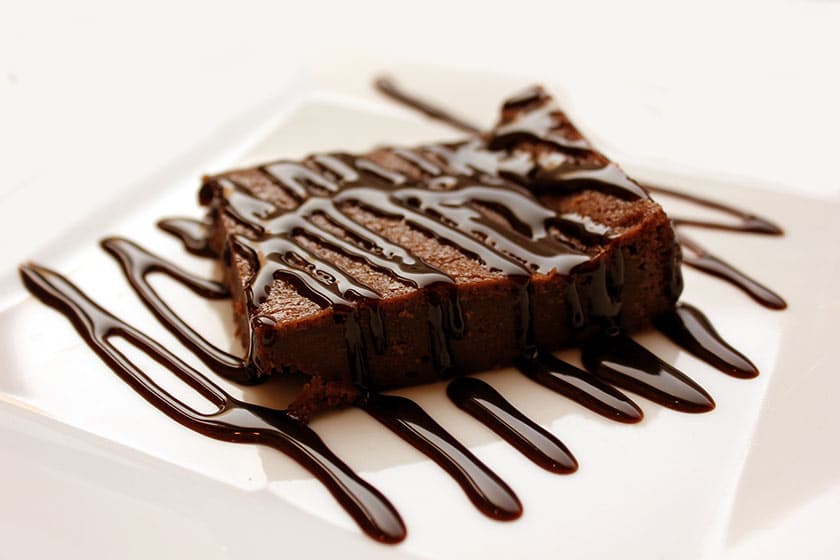 brownie with sauce