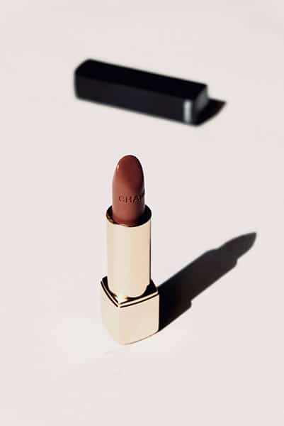 lipstick with shadow
