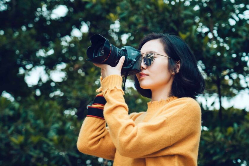 Starting a photography business on the side: Tips for balancing your full-time job, personal life, and growing your business.